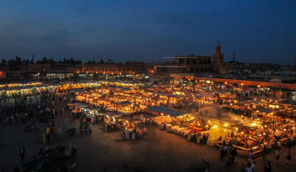 Souks animés à Marrakech